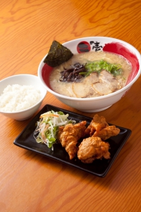 鶏の唐揚げラーメンセット